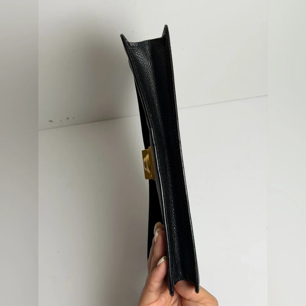 Vintage Givenchy Gentleman Black PebblLeather Pochette Clutch Wristlet Push Lock